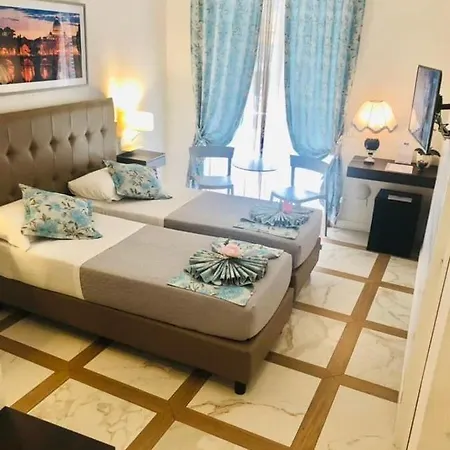 Kambal Luxury בית הארחה