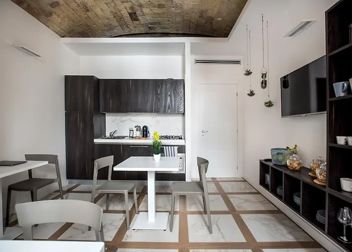 Kambal Luxury Pensión 4*